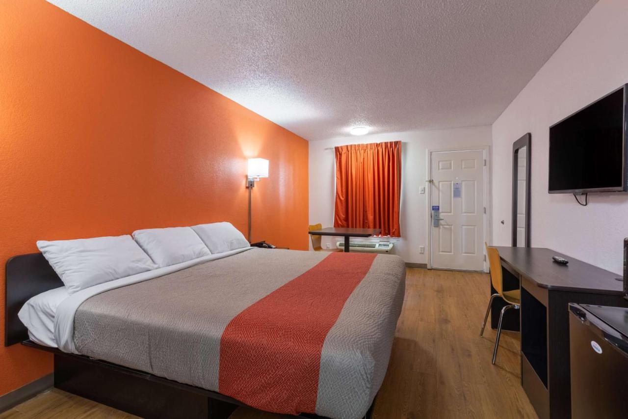 Motel 6-Bryan, Tx - University Area Zewnętrze zdjęcie